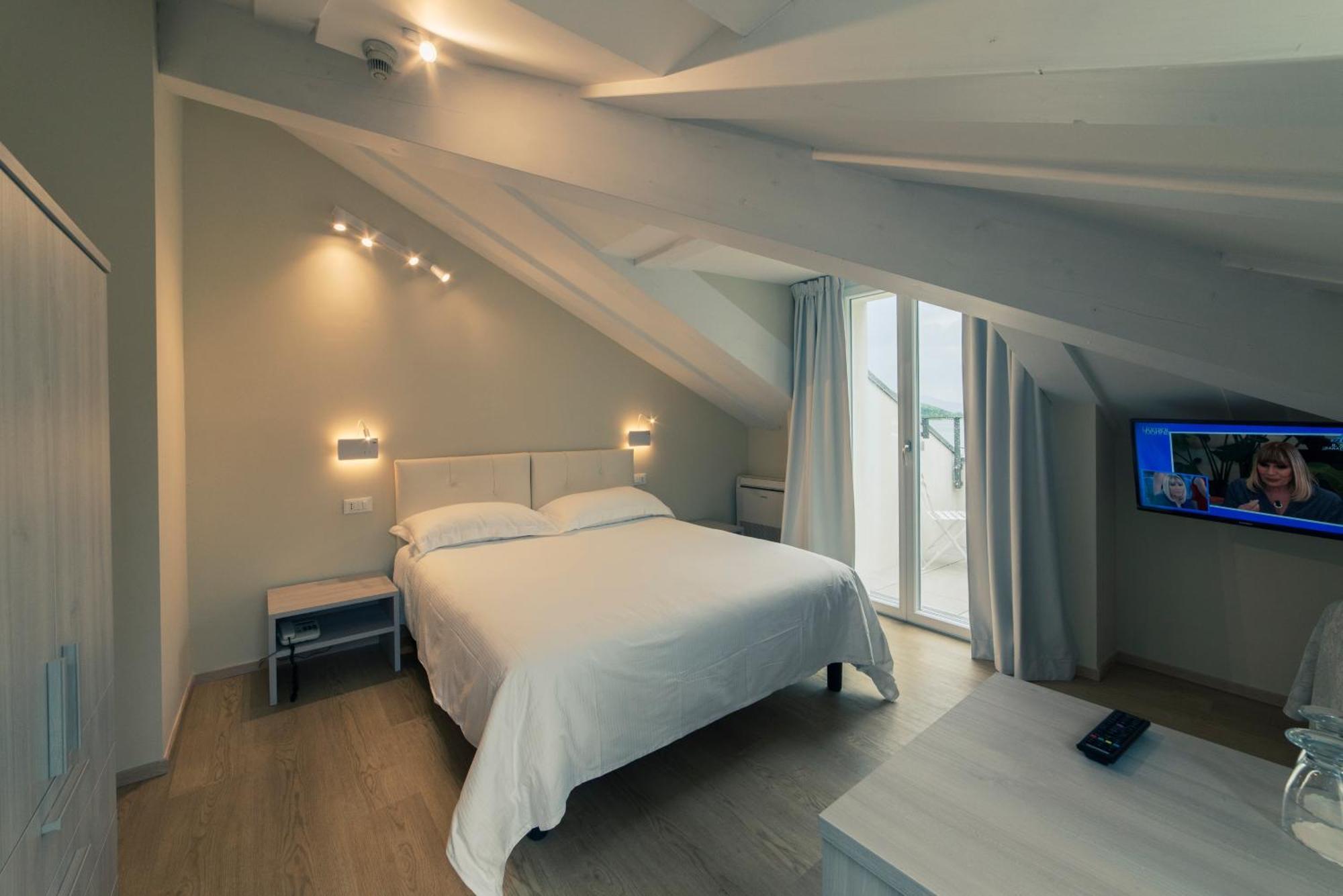 Hotel Due Palme Mergozzo Zewnętrze zdjęcie