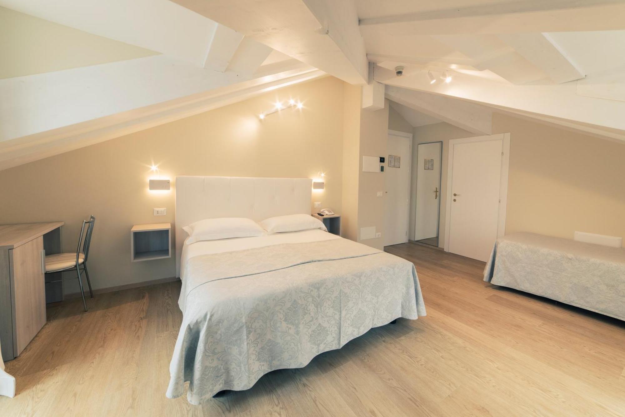 Hotel Due Palme Mergozzo Zewnętrze zdjęcie